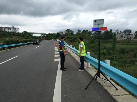 锡林郭勒高速公路钢护栏