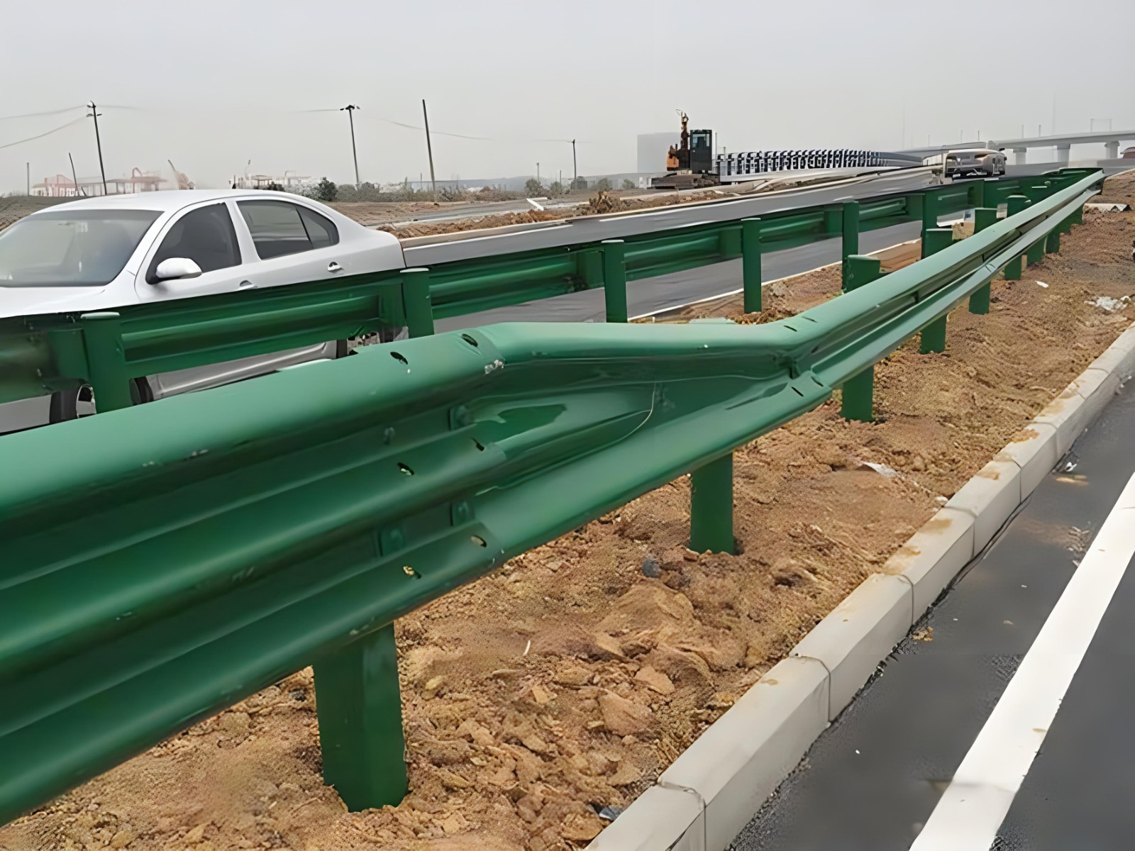 锡林郭勒高速波形护栏板日常维护方案确保道路安全新举措