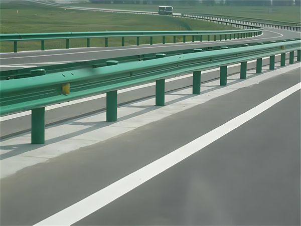 锡林郭勒波形梁护栏在高速公路的应用